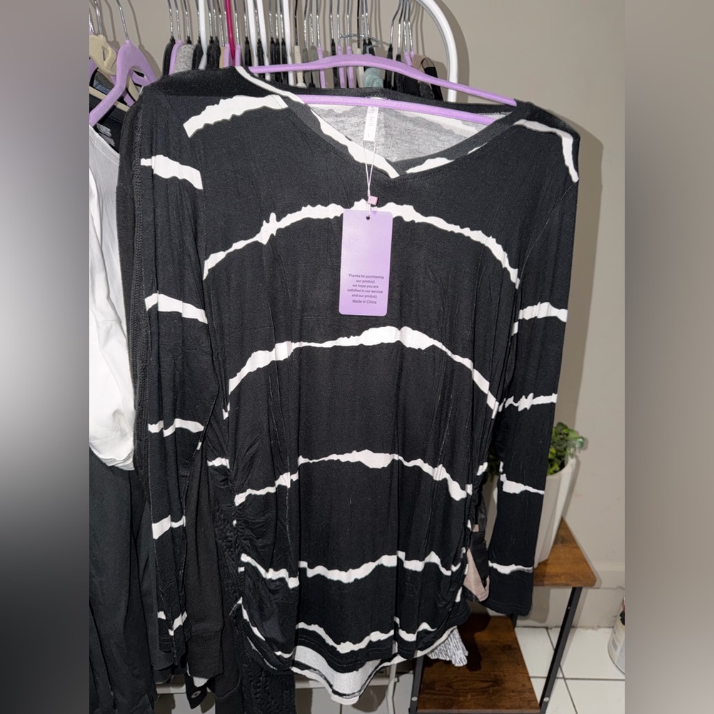 Dollcake Black and White Striped Long Sleeve Top